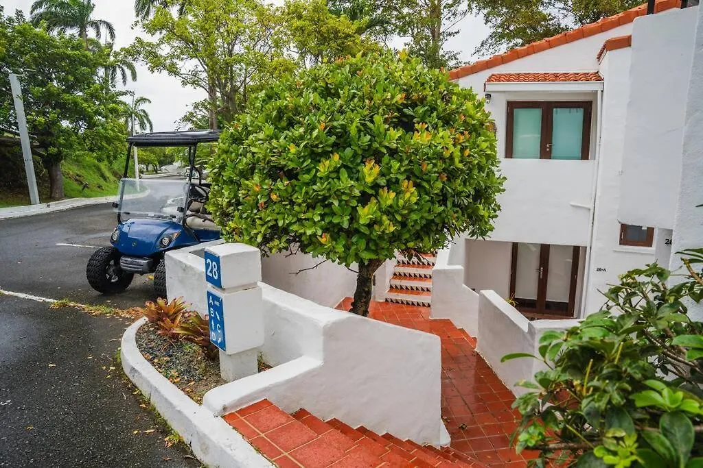 Villa Rio Mar Retreat En Stunning Oceanview Near El Yunque à Río Grande