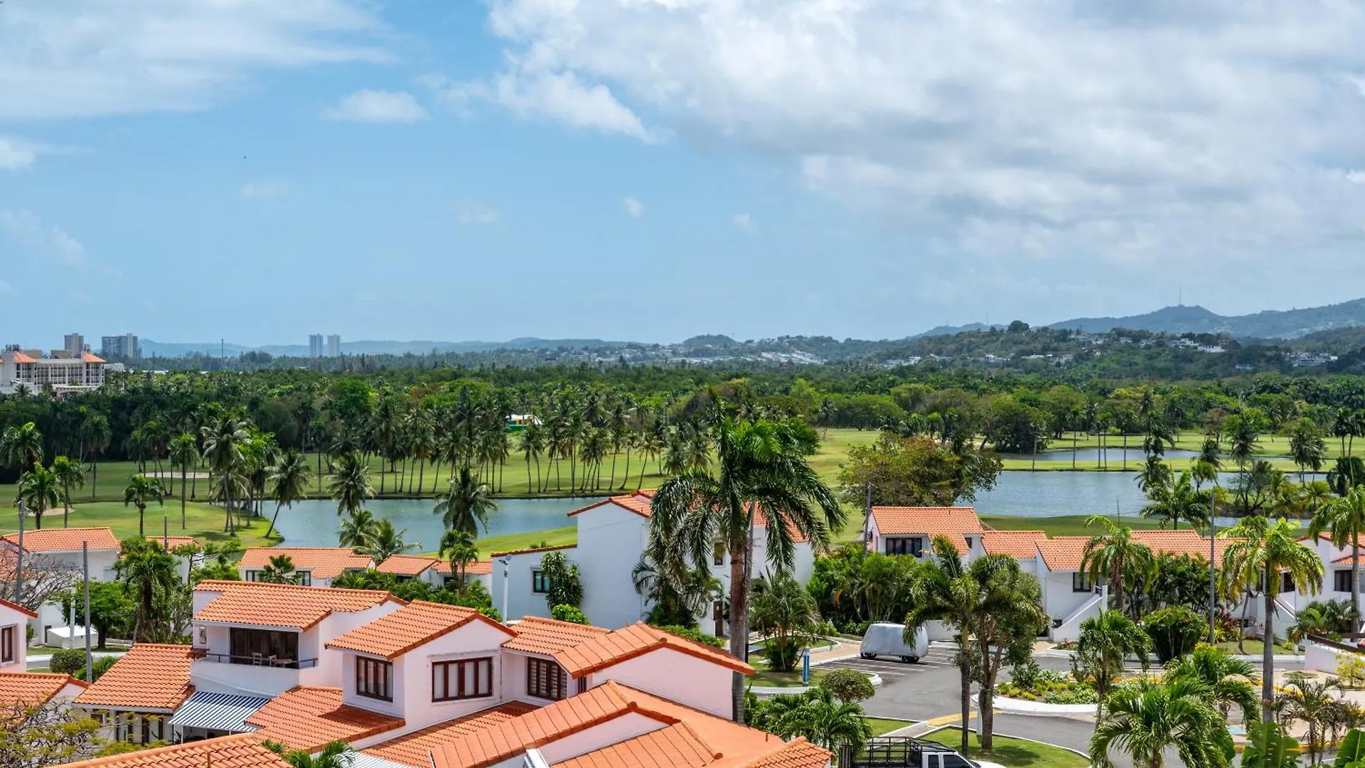 Villa Rio Mar Retreat En Stunning Oceanview Near El Yunque à Río Grande